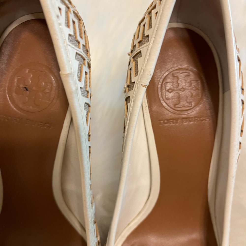 Tory Burch Off White Open Toe Lattice Style Peep Toe High Heels Size 8 1/2 - Picture 4 of 12